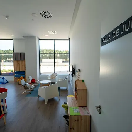 Ferienhaus Skyline 4 Pool & Parking Free *