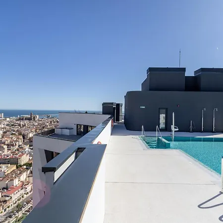 Skyline 4 Pool & Parking Free * Málaga