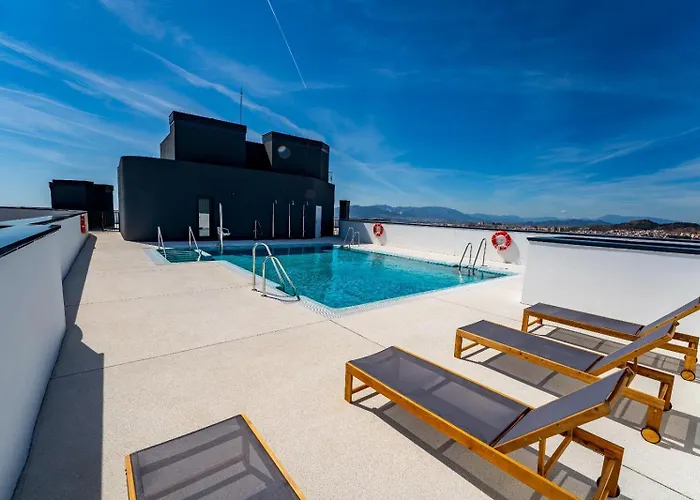 Hébergement de vacances Skyline 4 Pool & Parking Free