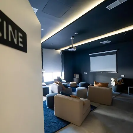 Skyline 4 Pool & Parking Free Μάλαγα