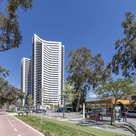 Skyline 4 Pool & Parking Free * Μάλαγα